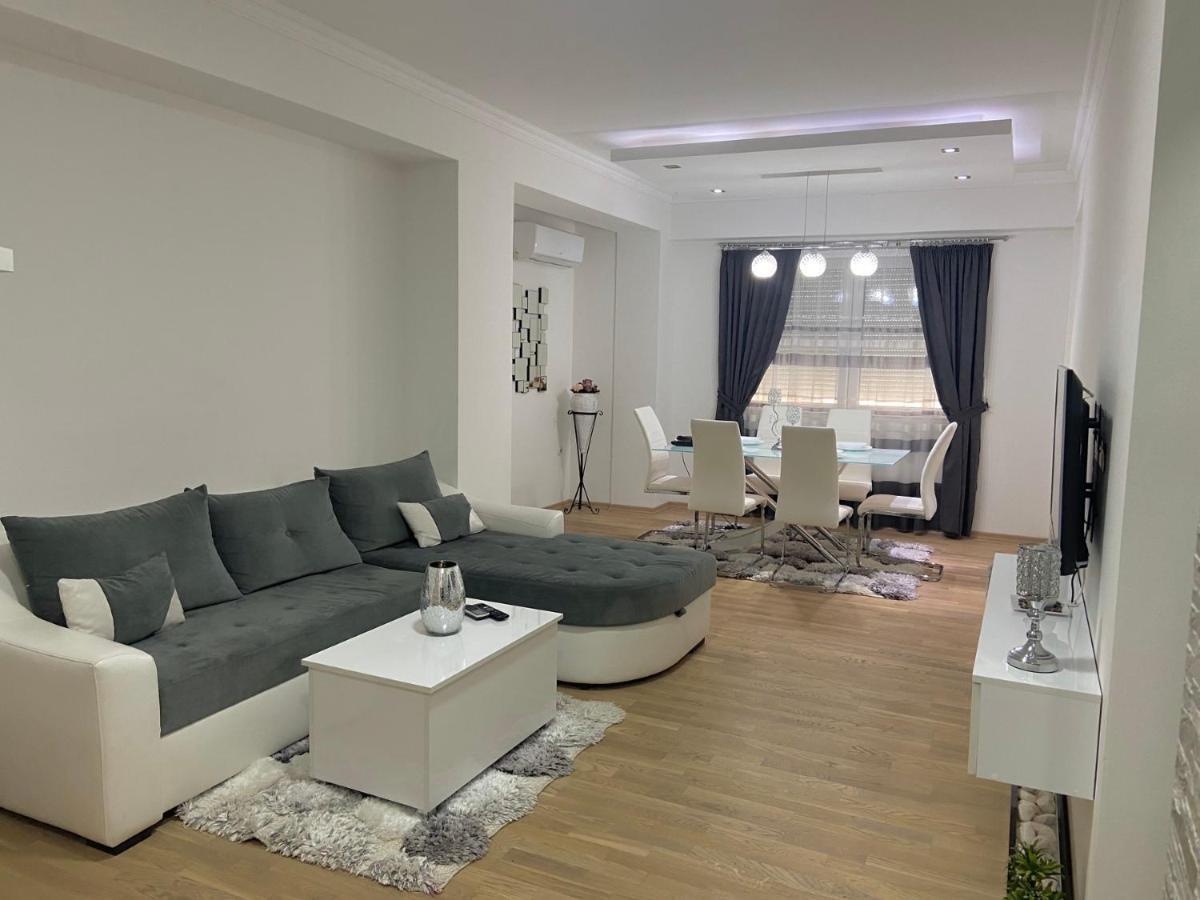 Royal King Apartment Kumanovo Bagian luar foto
